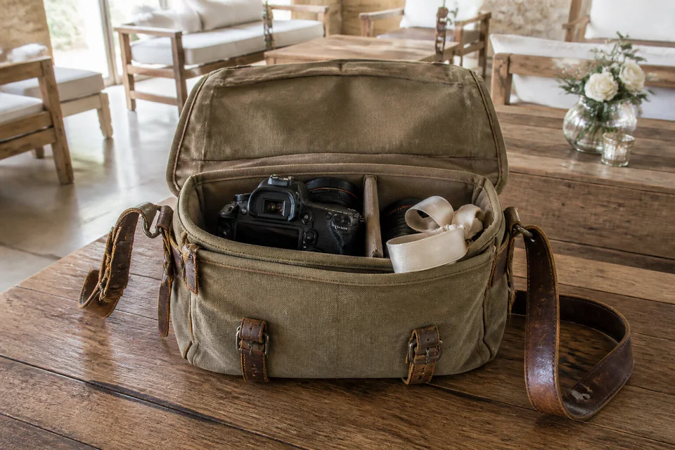 Appareil photo et accessoires de reportage de mariage — illustration générée par IA