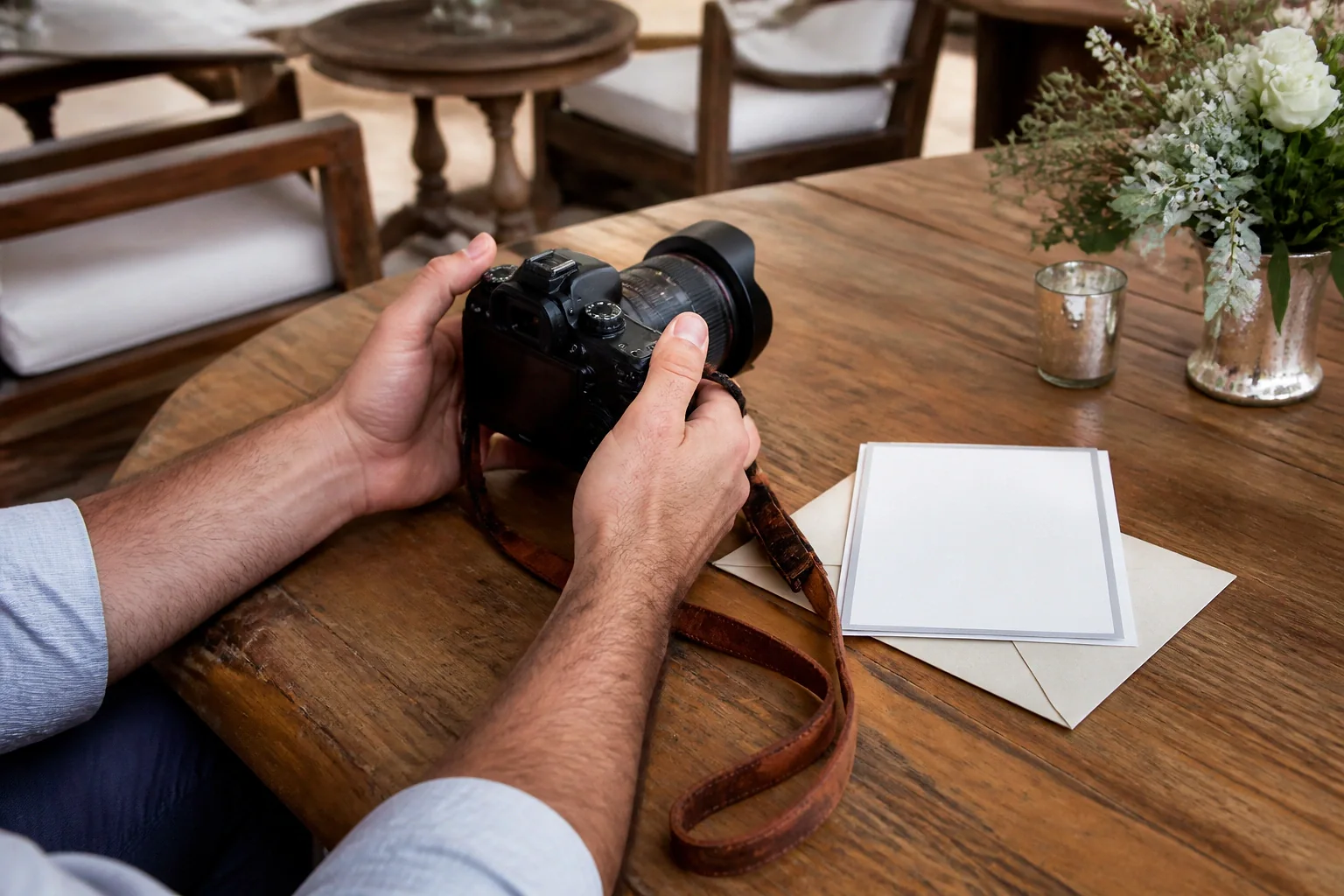 Appareil photo et accessoires de reportage de mariage — illustration générée par IA