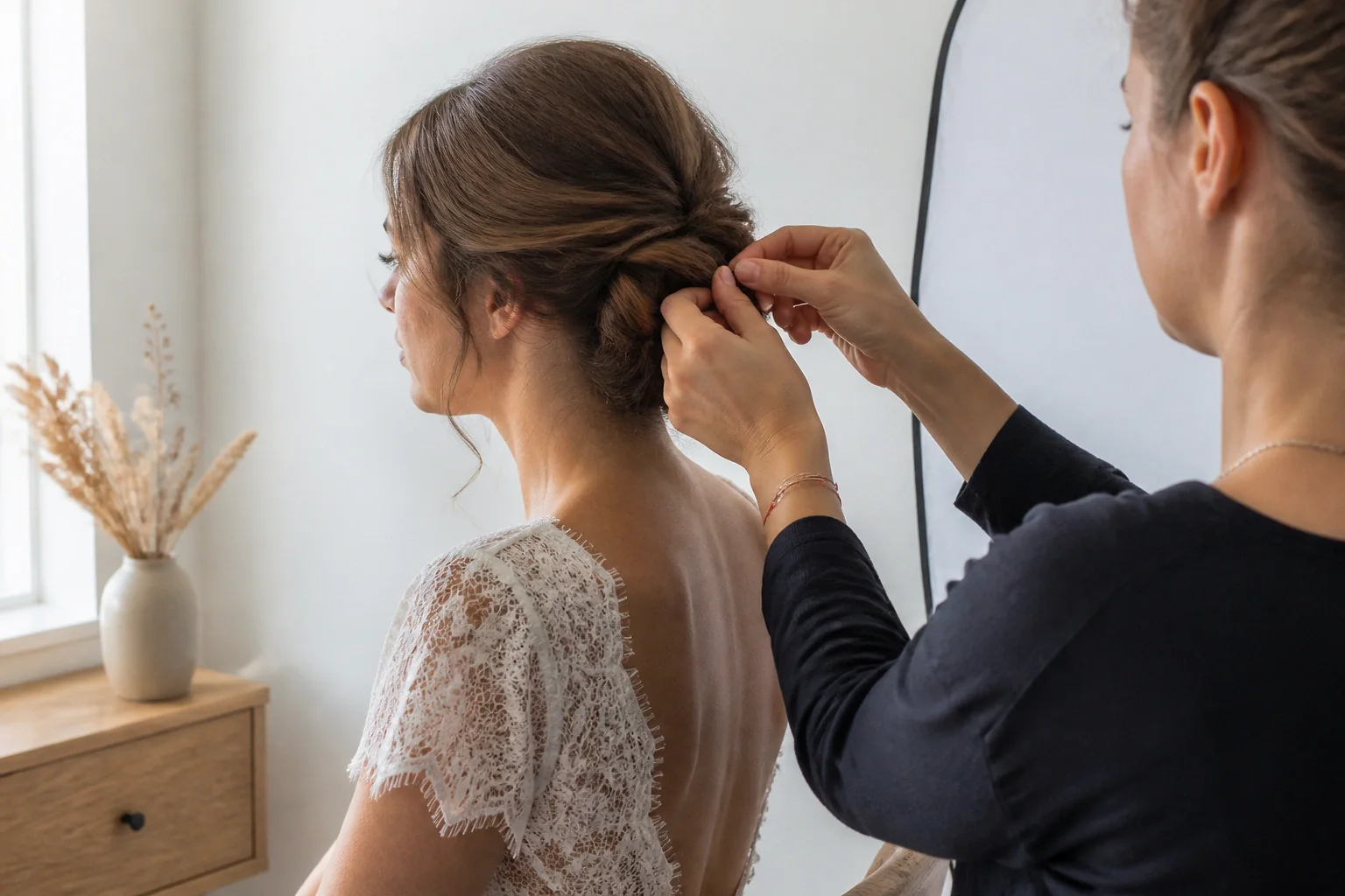 Coiffure de cérémonie vue pendant la préparation — illustration générée par IA