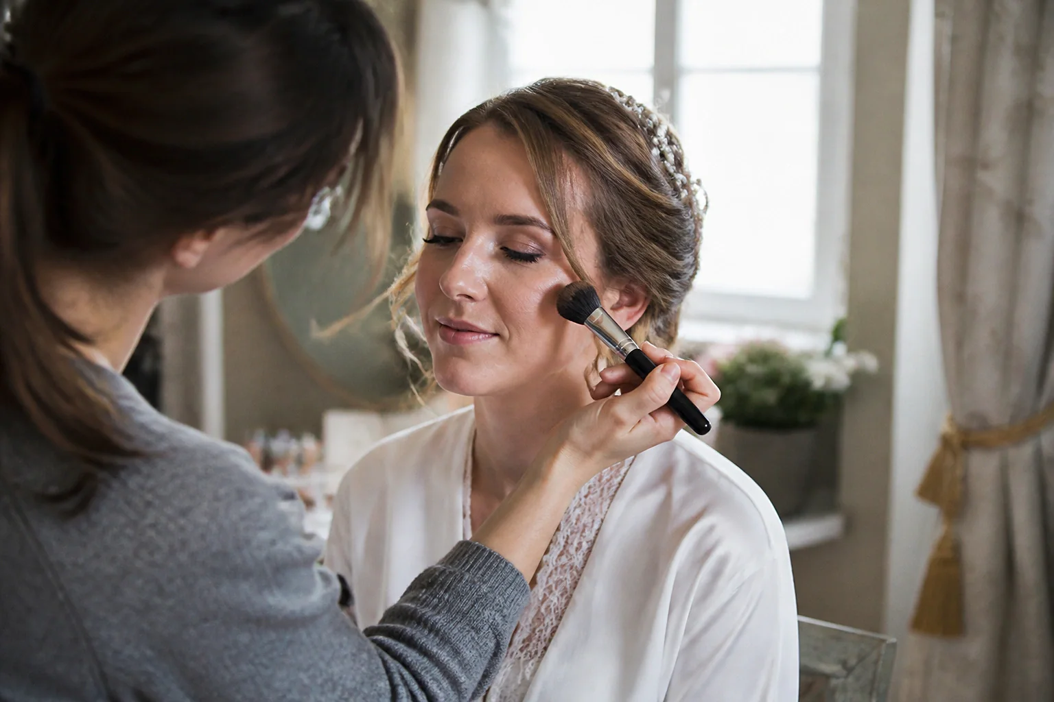 Préparation d’un maquillage de mariage — illustration générée par IA