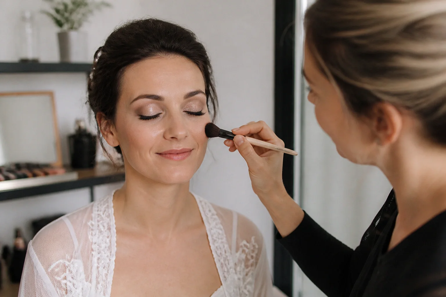 Préparation d’un maquillage de mariage — illustration générée par IA