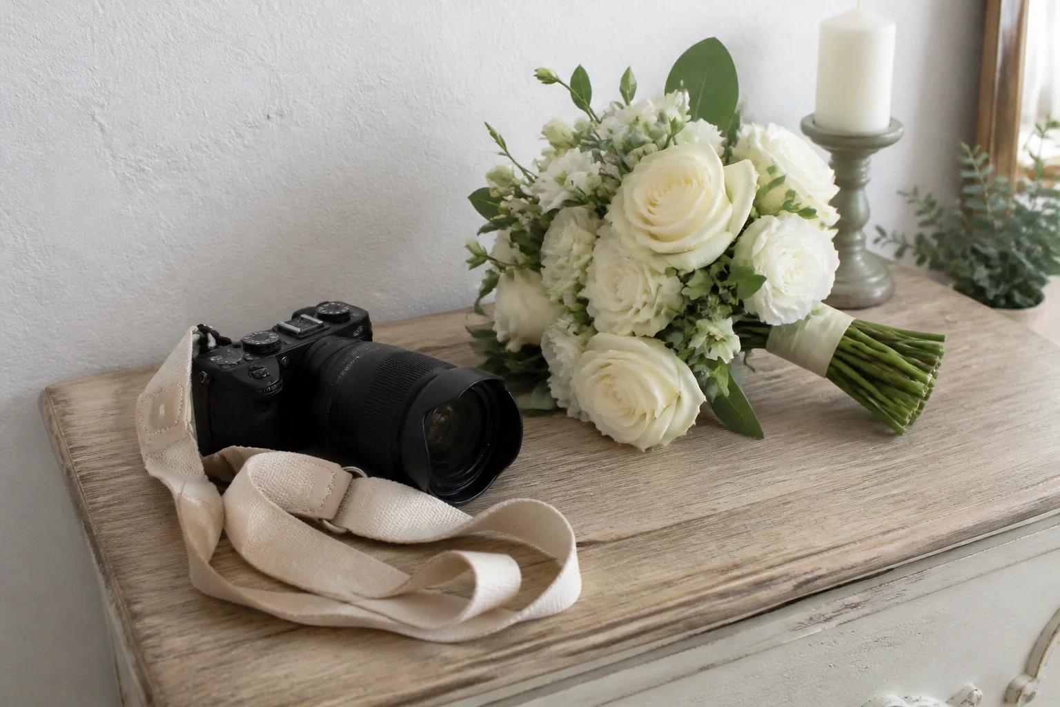 Appareil photo et accessoires de reportage de mariage — illustration générée par IA