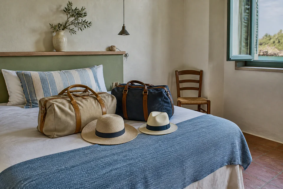 Bagages et hébergement pour un voyage de noces — illustration générée par IA