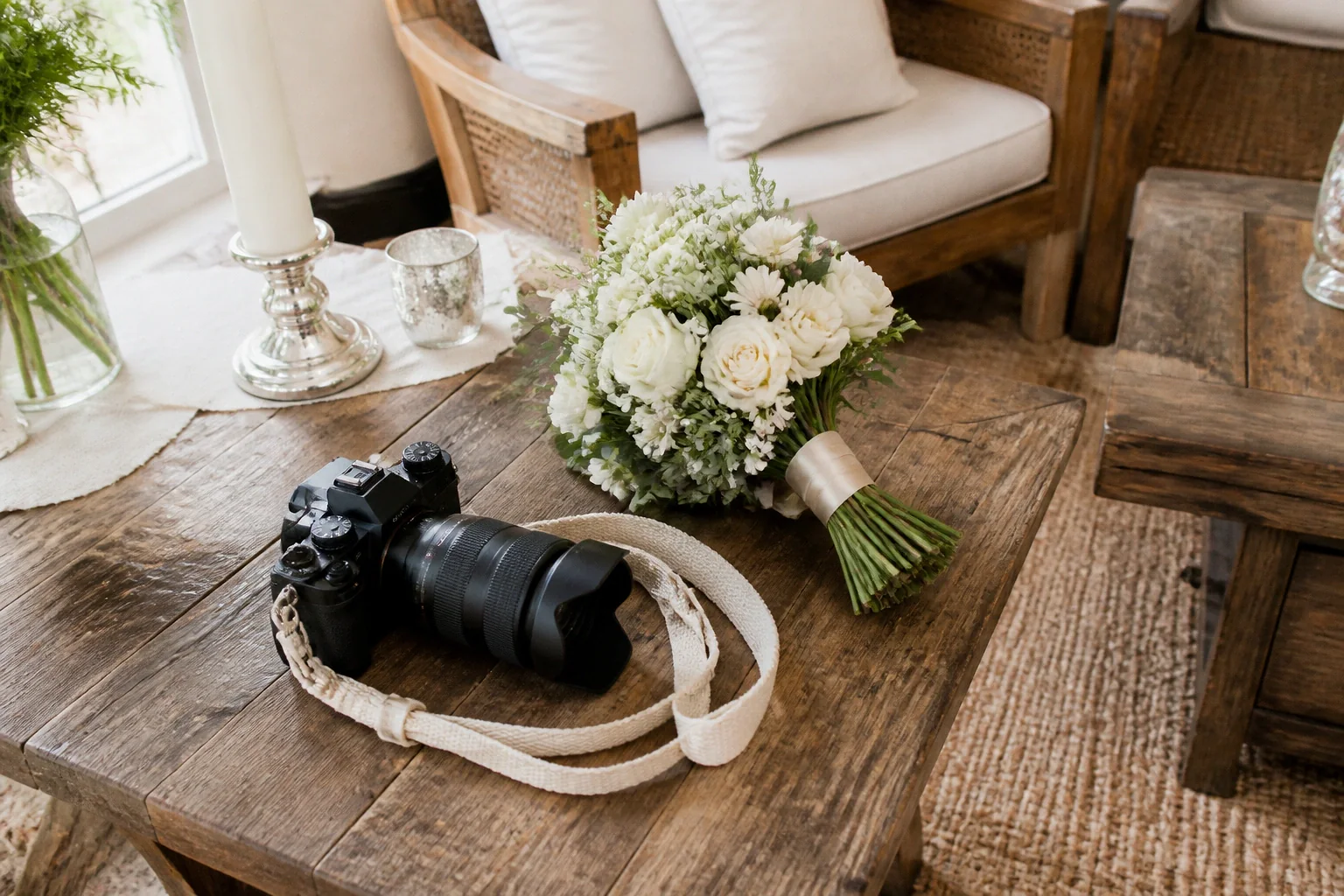 Appareil photo et accessoires de reportage de mariage — illustration générée par IA