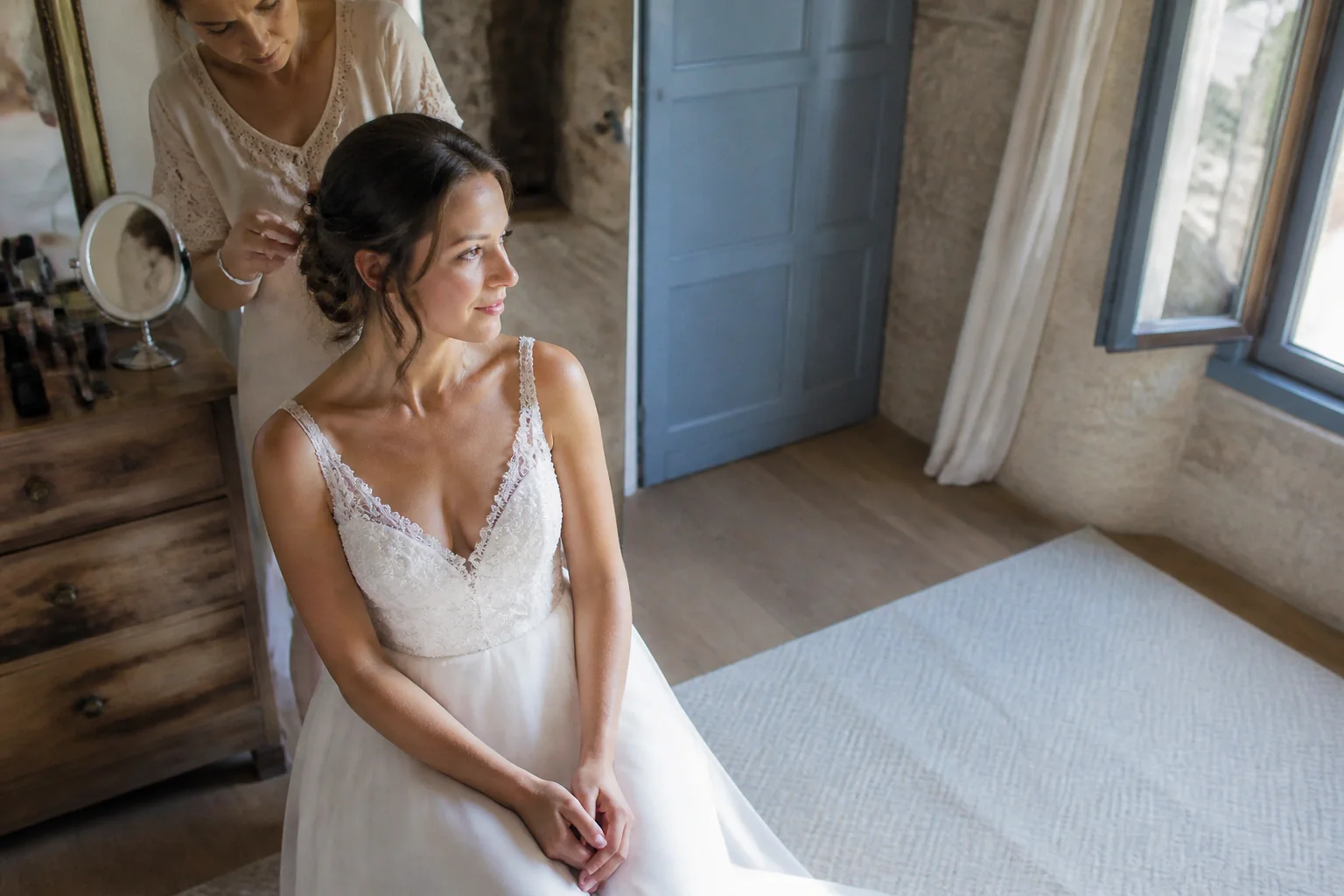 Préparation d’un maquillage de mariage — illustration générée par IA