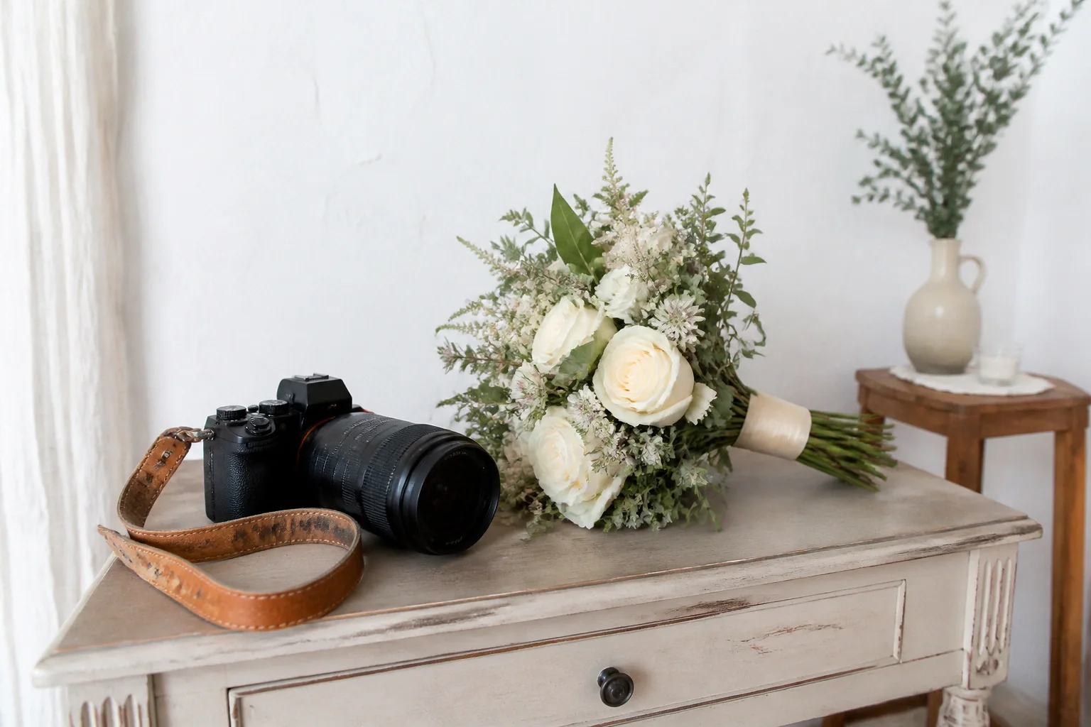 Appareil photo et accessoires de reportage de mariage — illustration générée par IA