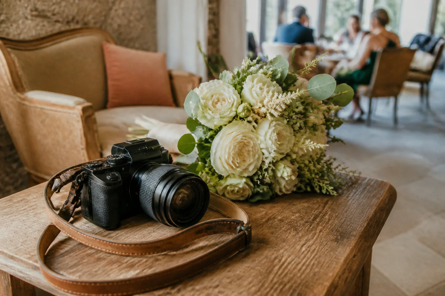 Appareil photo et accessoires de reportage de mariage — illustration générée par IA