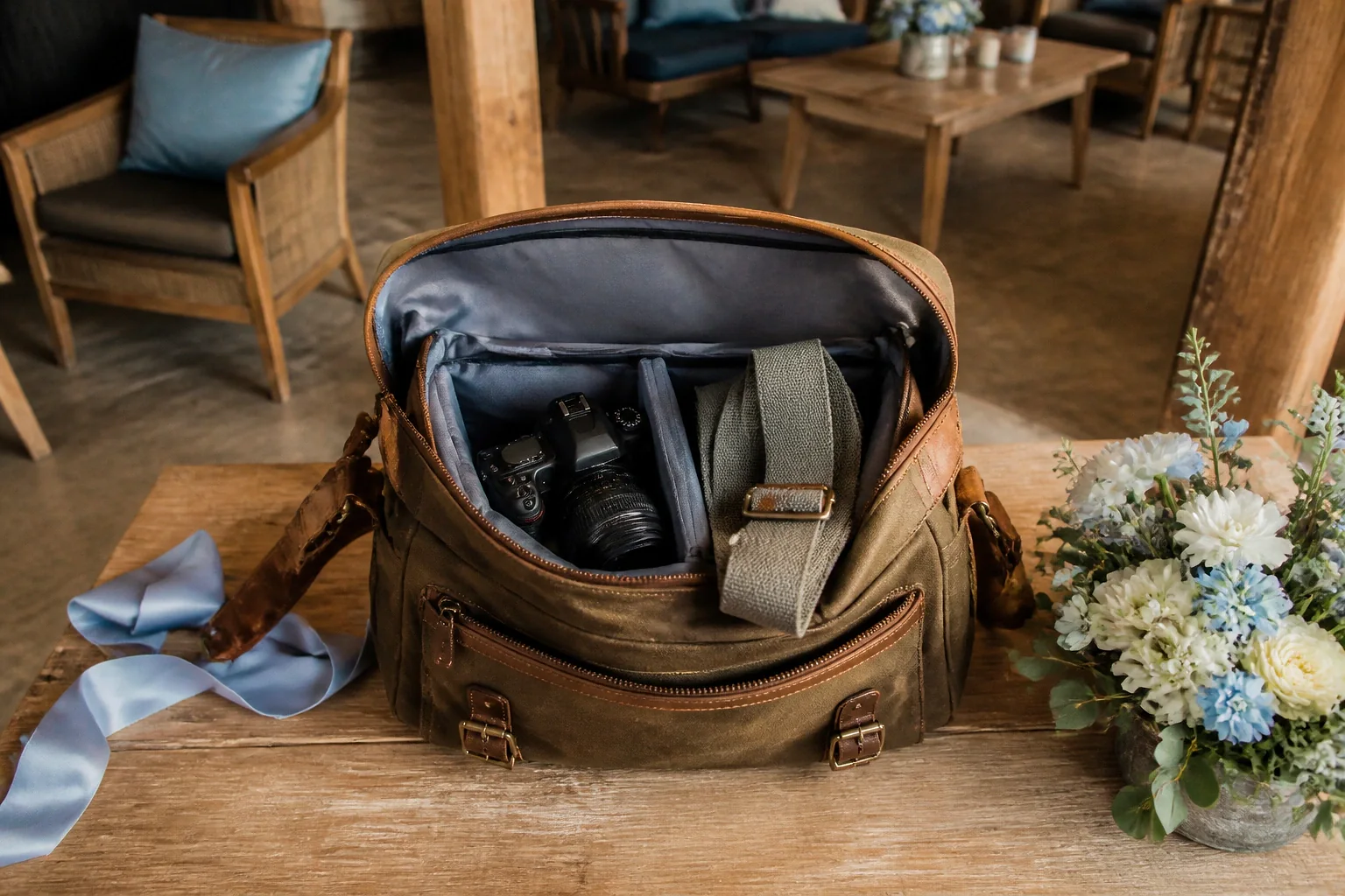 Appareil photo et accessoires de reportage de mariage — illustration générée par IA
